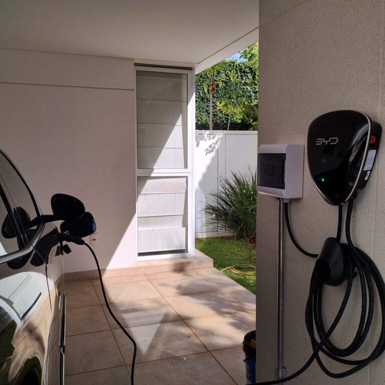 Obra de Carregador Elétrico